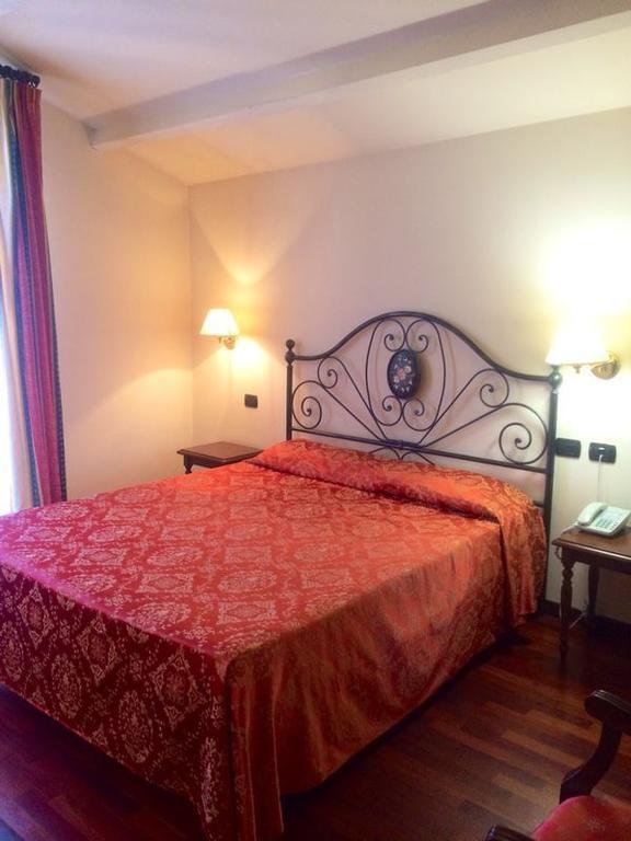 Hotel Chiara