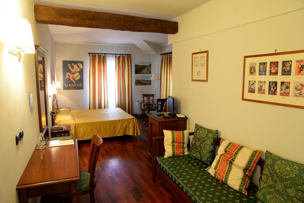 Hotel Chiara Canelli