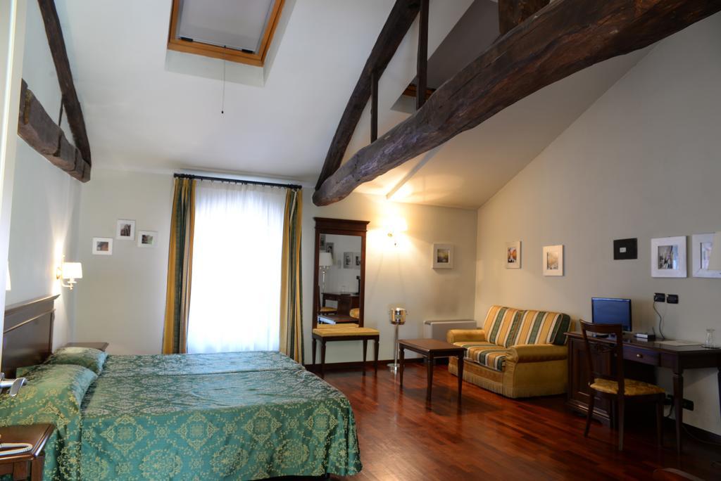 Hotel Chiara